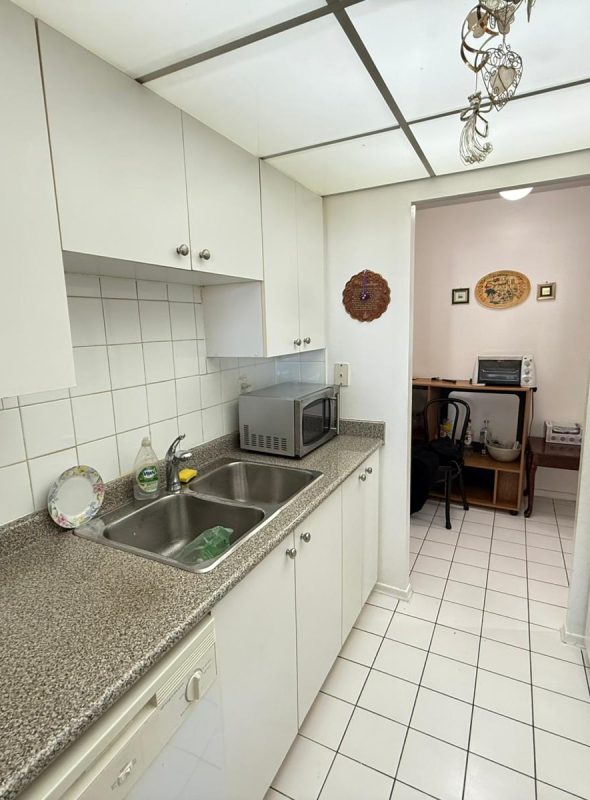 6bf5f5be-48a7-4ba8-a70c-57a48228817e